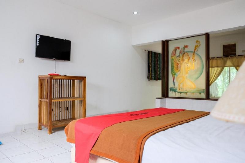 RedDoorz Plus near Jalan Baru Bogor - Oda