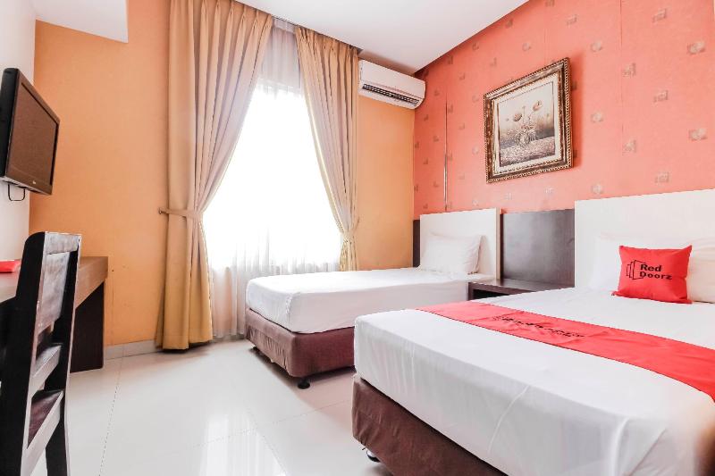 Formerly Reddoorz Near Pasar Pagi Cirebon - Oda