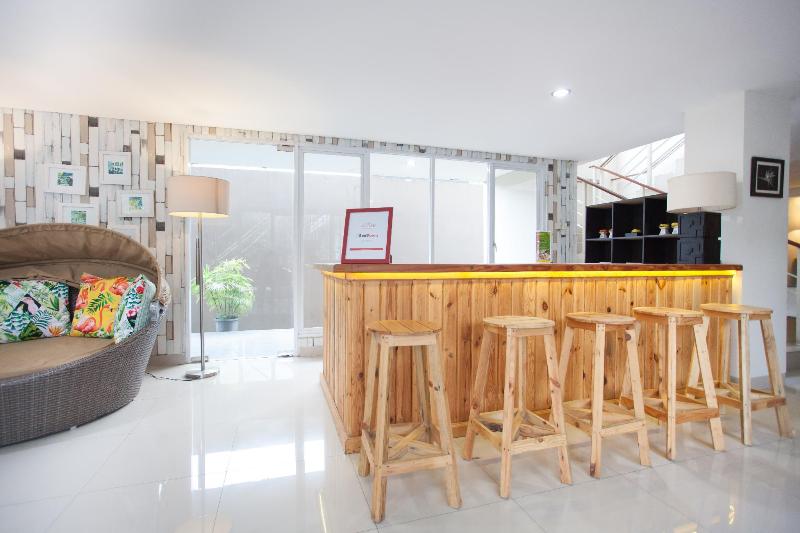 RedDoorz Plus @ Riverside Malang - Lobi