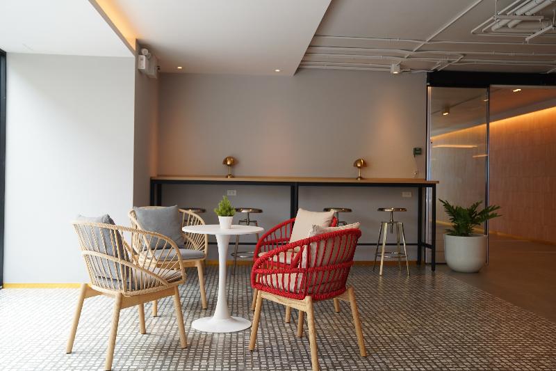 Viewplace Hotel & Residence - Lobi