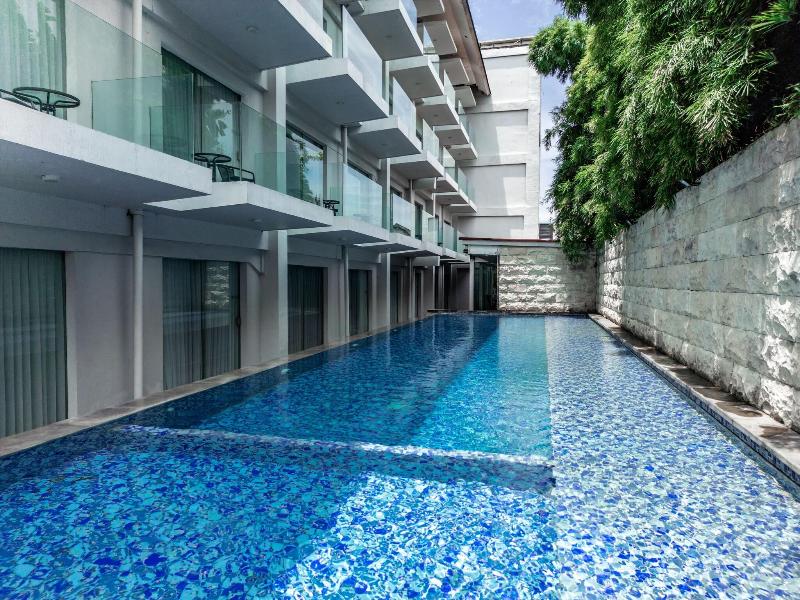 The Capital Resort Seminyak - Havuz