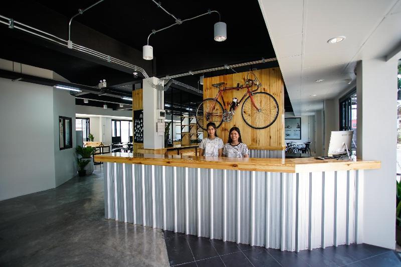 Blu Monkey Hub And Hotel Suratthani - Lobi
