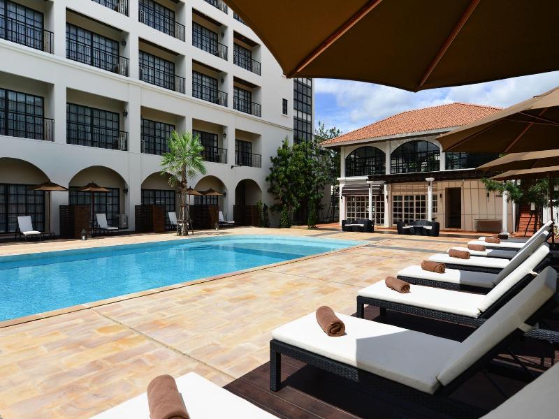 Le Monte Khao Yai Hotel - Havuz