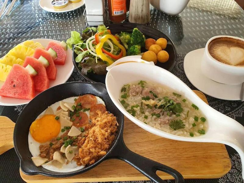 Le Monte Khao Yai Hotel - Restoran