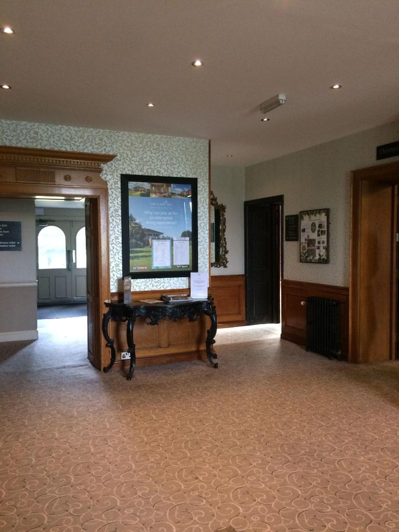 De Vere Motram Hall - Lobi