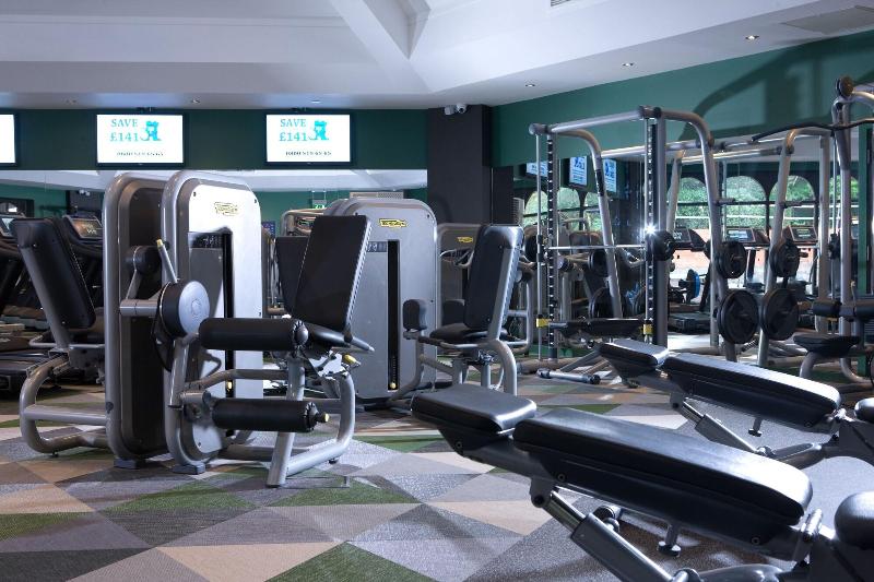 De Vere Motram Hall - Aktivite