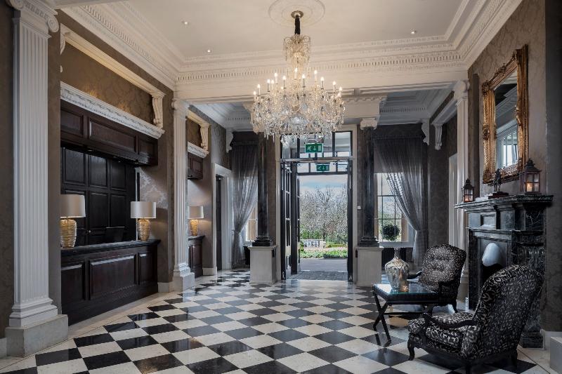 Oulton Hall Hotel Spa and Golf Resort - Lobi