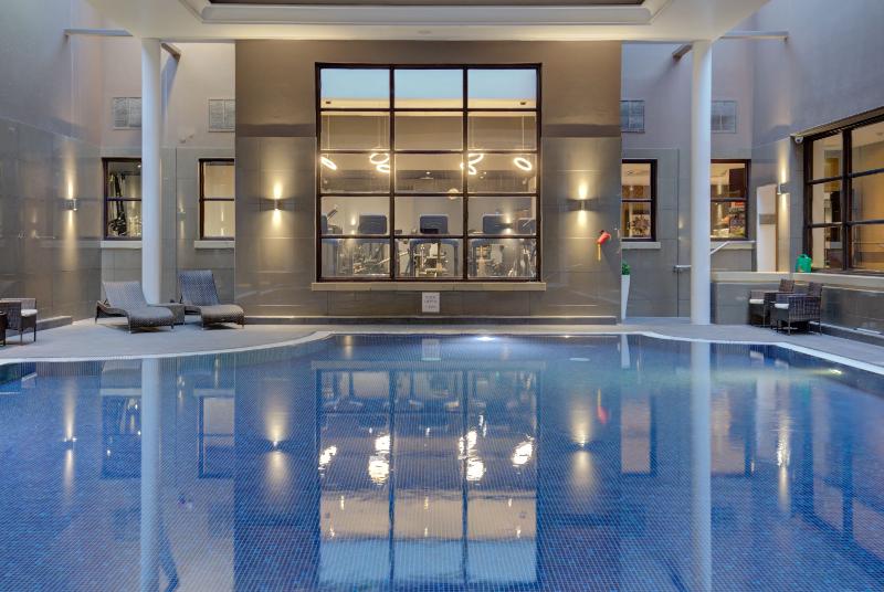 Oulton Hall Hotel Spa and Golf Resort - Havuz