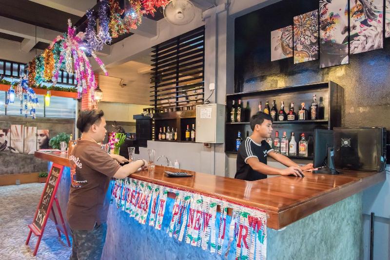 Khaosan Art Hotel - Restoran
