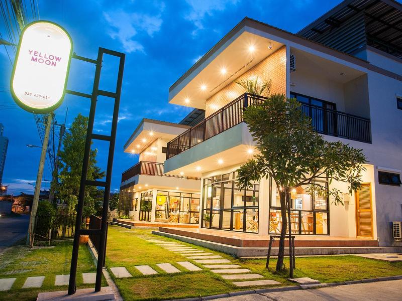 Yellow Moon Hotel - Genel