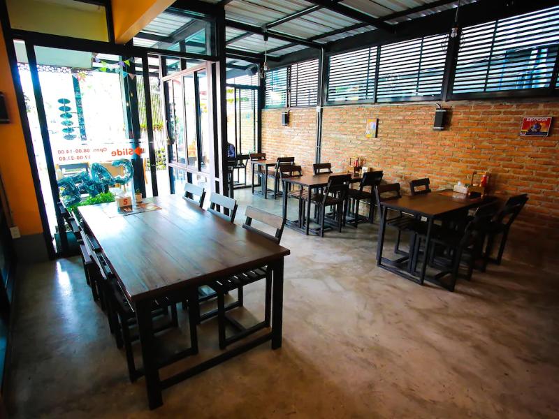 Manee @ Cool Mueang - Restoran