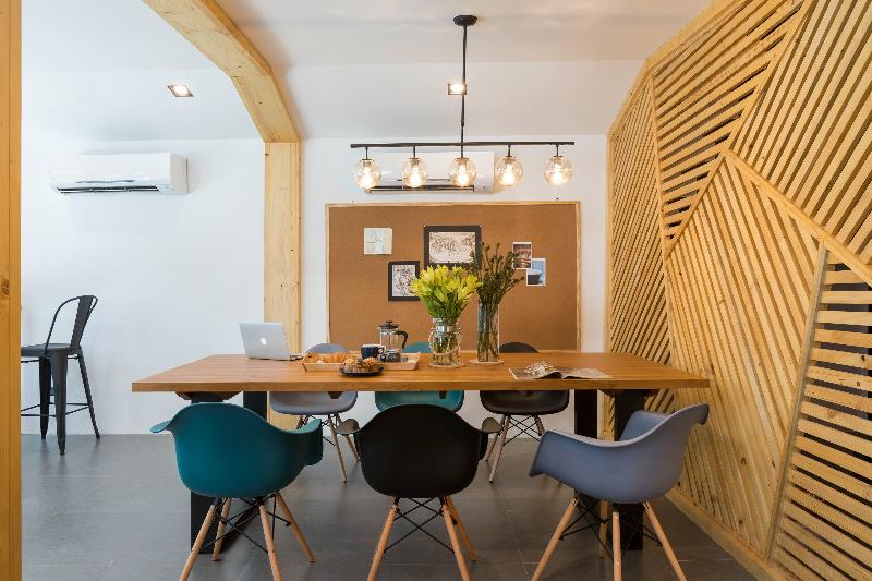 Timber Hostel by ZUZU - Lobi
