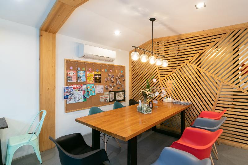 Timber Hostel by ZUZU - Genel
