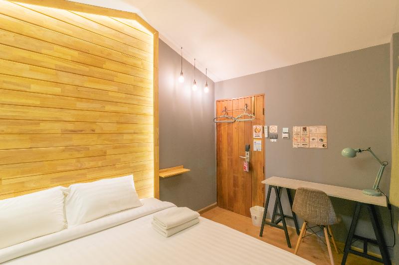 Timber Hostel by ZUZU - Oda