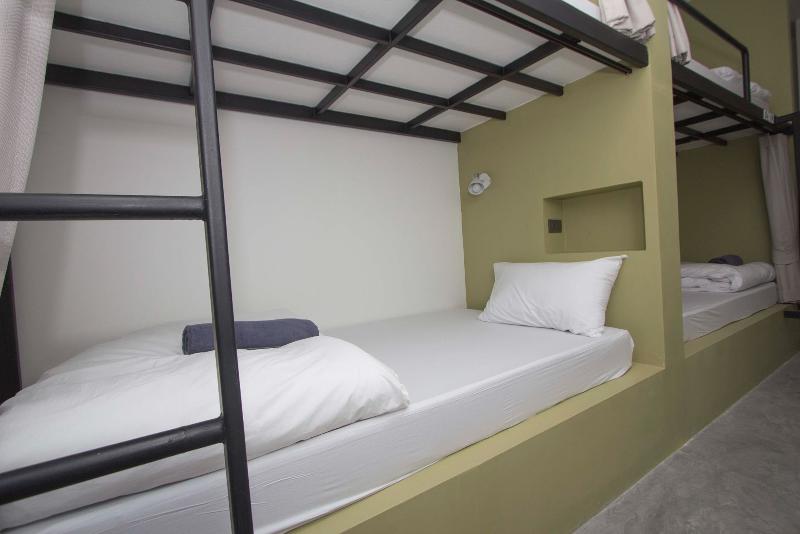 All day hostel @ BTS Bang Chak by ZUZU - Oda