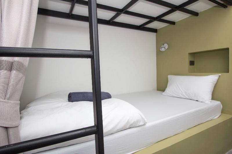 All day hostel @ BTS Bang Chak by ZUZU - Oda