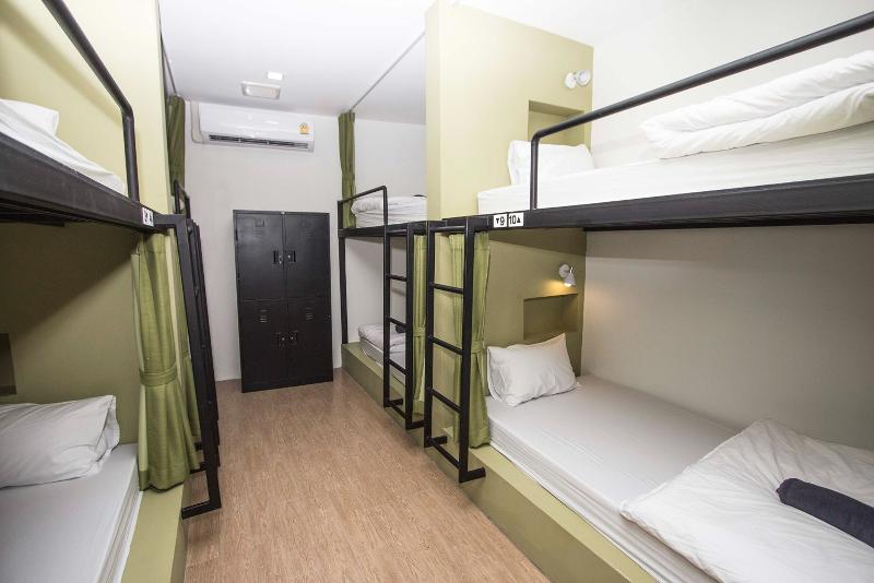 All day hostel @ BTS Bang Chak by ZUZU - Oda