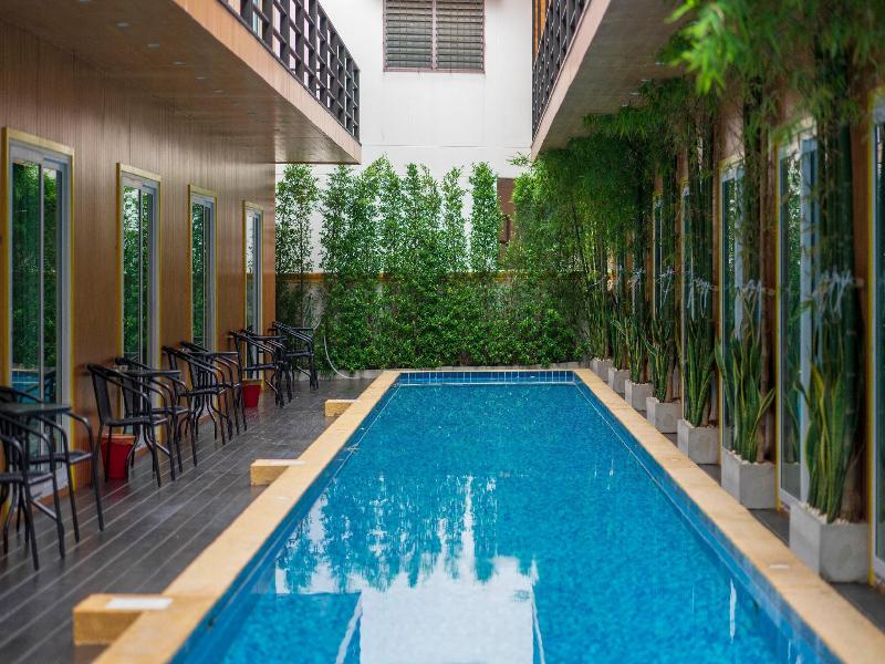 Resort V Mrt Huai Khwang - Havuz