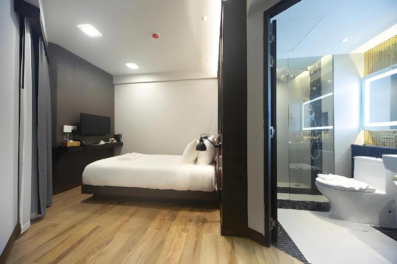 Holatel Hotel Phitsanulok by ZUZU - Oda