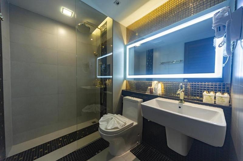 Holatel Hotel Phitsanulok by ZUZU - Oda