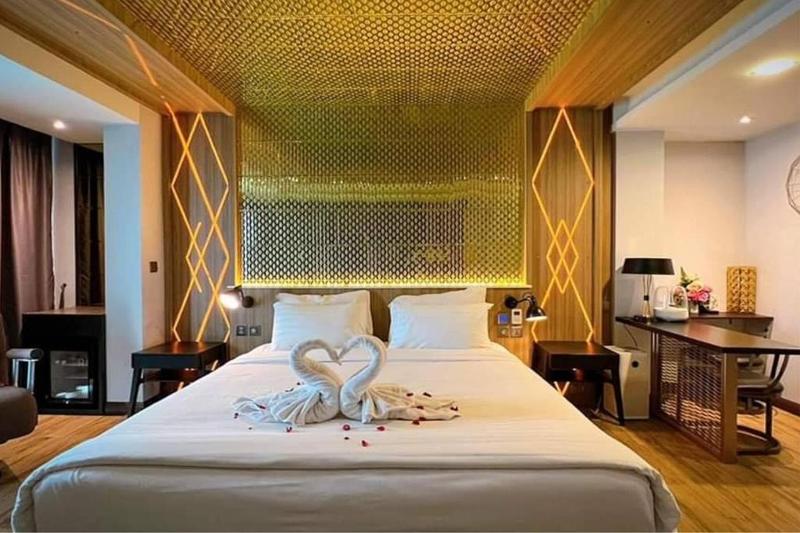 Holatel Hotel Phitsanulok by ZUZU - Oda