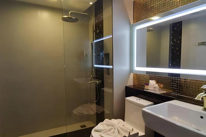 Holatel Hotel Phitsanulok by ZUZU - Oda