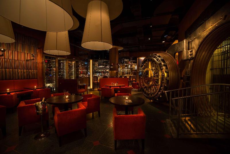 THE NEW YORKER HOTEL BY LOTTE HOTELS - Bar