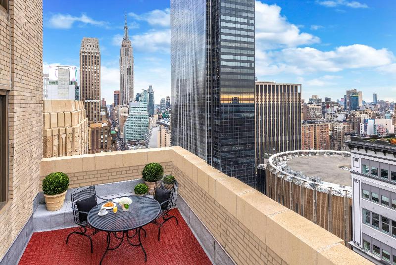THE NEW YORKER HOTEL BY LOTTE HOTELS - Teras