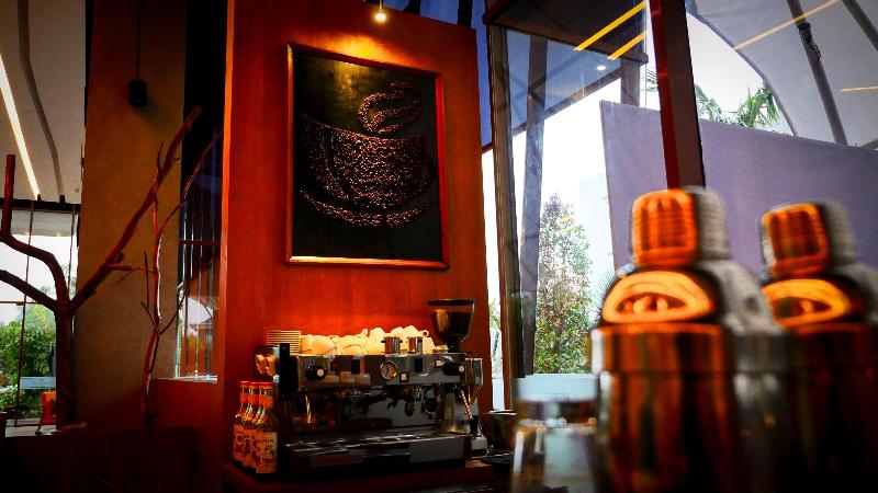Prime Park Hotel Pekanbaru - Bar