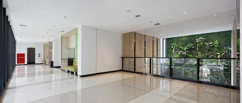 Maxonehotels Com Platinum Hayam Wuruk Jakarta - Genel