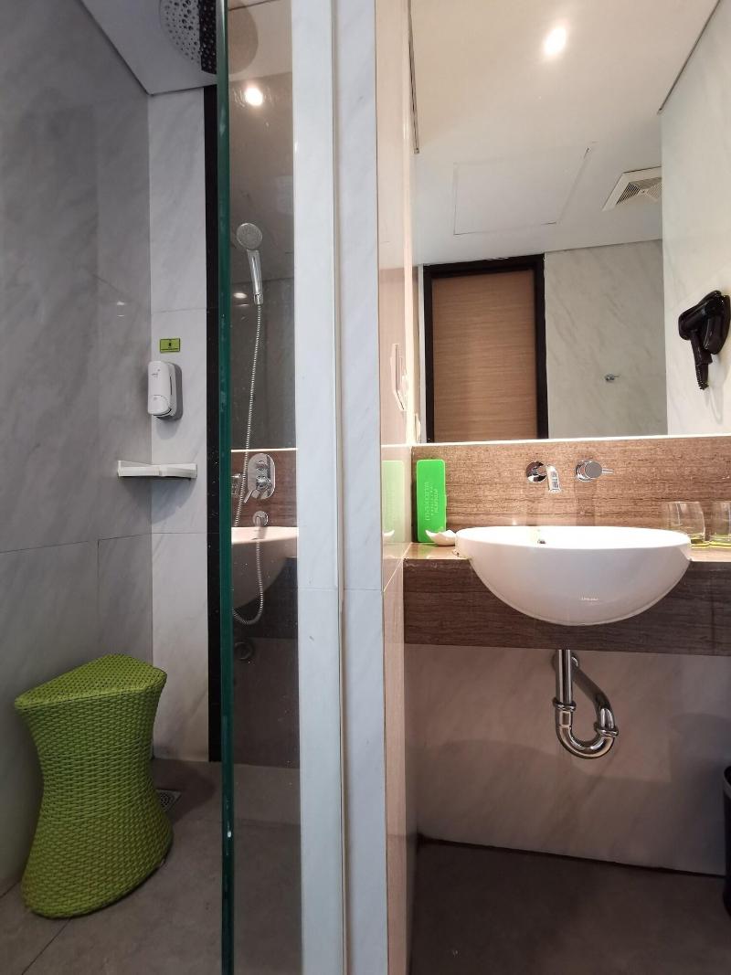 Maxonehotels Com Platinum Hayam Wuruk Jakarta - Oda