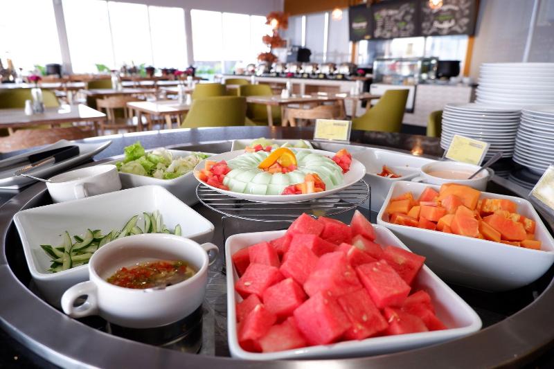 Maxonehotels Com Platinum Hayam Wuruk Jakarta - Restoran