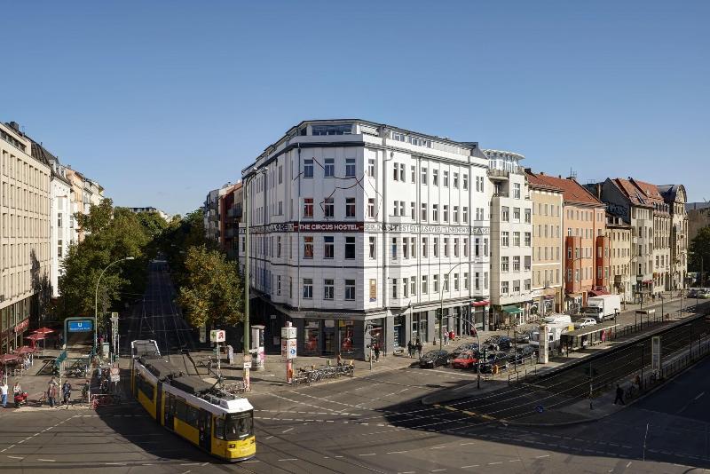 The Circus Hostel - Genel