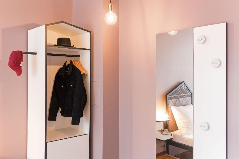 The Circus Hostel - Oda