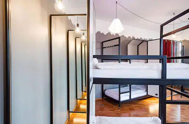 The Circus Hostel - Oda