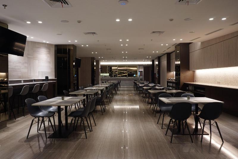 Erian Hotel - Bar