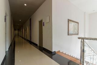 RedDoorz near Goa Sunyaragi otel fotoğrafı