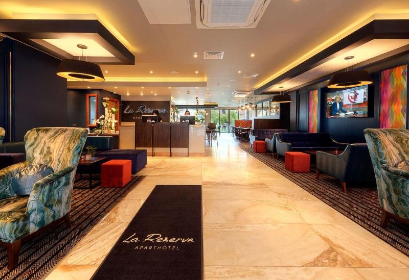 La Reserve Aparthotel - Lobi