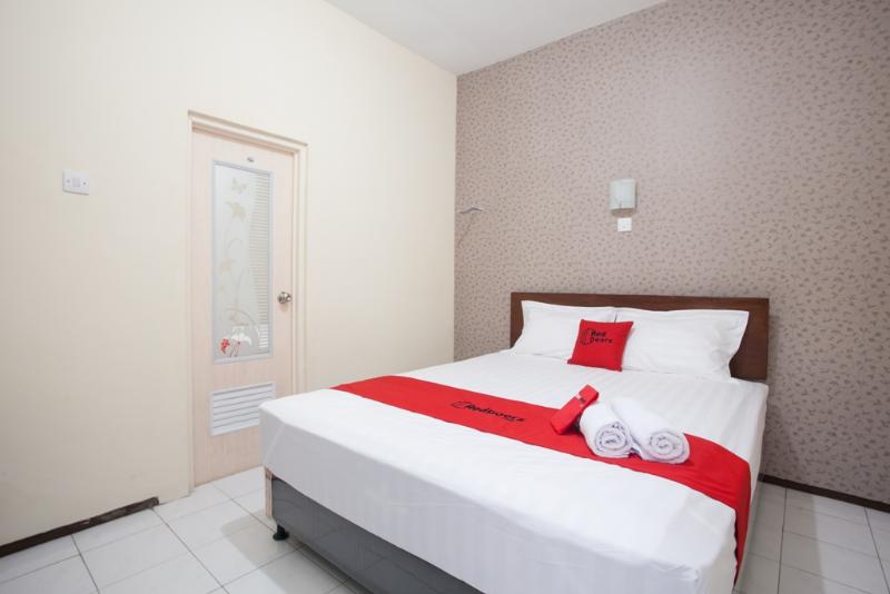 RedDoorz near Brawijaya University - Oda