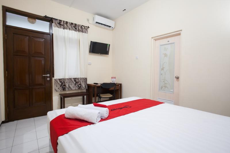 RedDoorz near Brawijaya University - Oda
