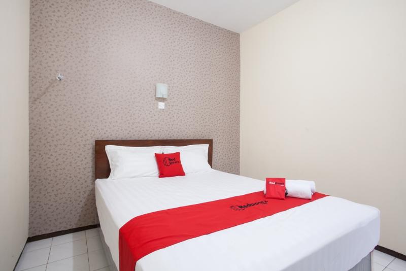 RedDoorz near Brawijaya University - Oda