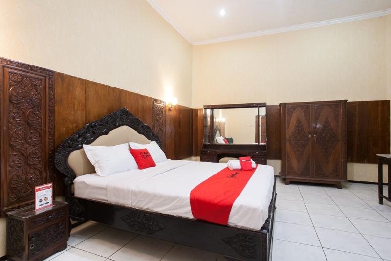 RedDoorz near Brawijaya University - Oda