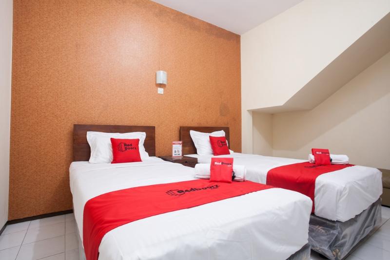 RedDoorz near Brawijaya University - Oda