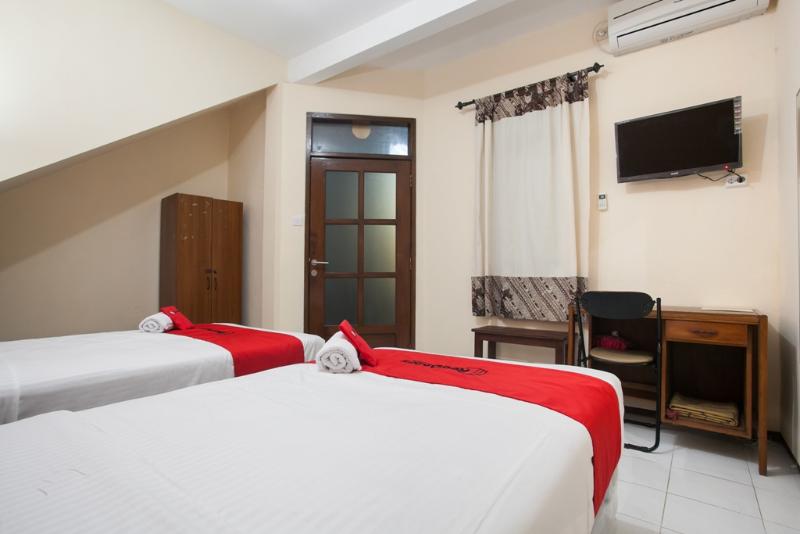 RedDoorz near Brawijaya University - Oda