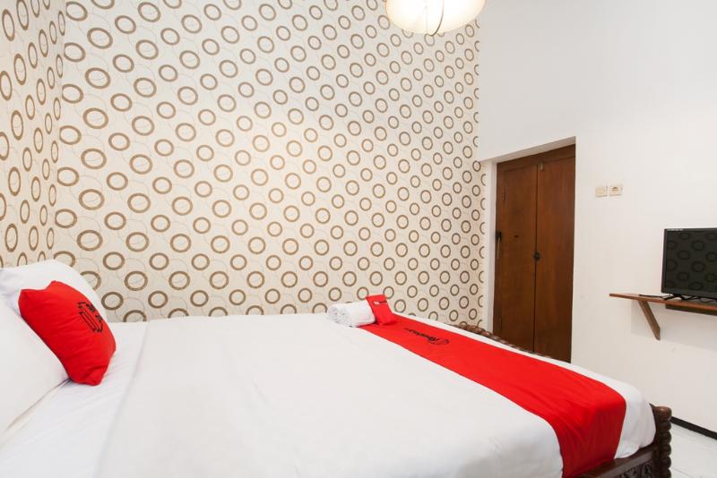 RedDoorz near Brawijaya University - Oda