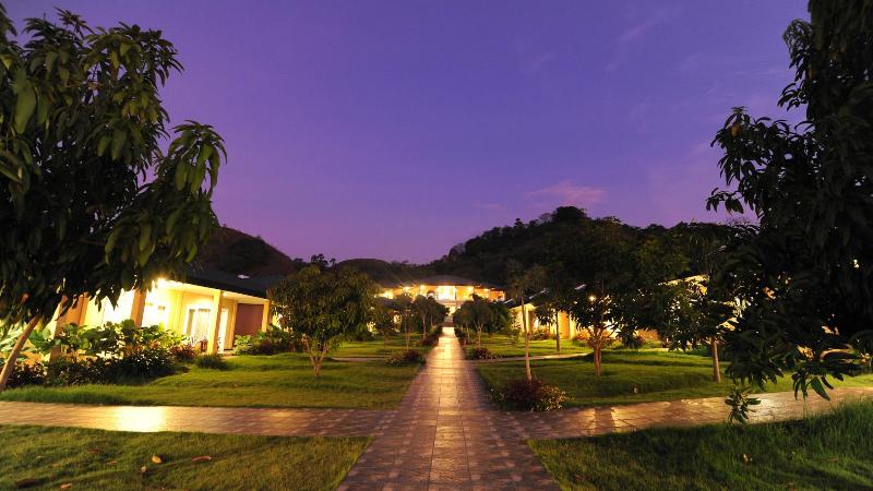 Sylvia Hotel And Resort - Genel