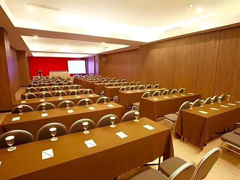 Grand Karlita Hotel Purwokerto - Genel