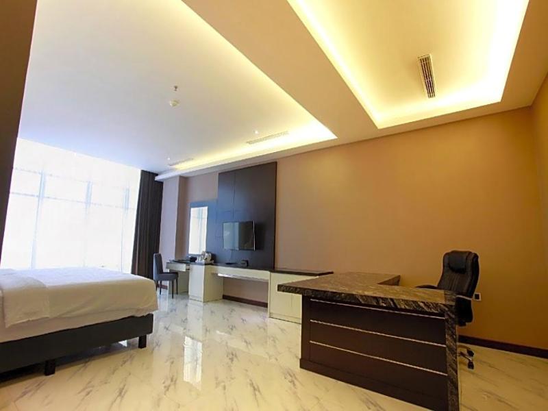 Grand Karlita Hotel Purwokerto - Genel