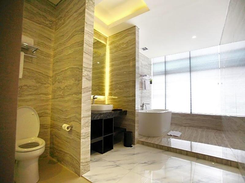 Grand Karlita Hotel Purwokerto - Genel