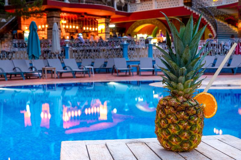 Grand Yazici Club Marmaris Palace - Havuz